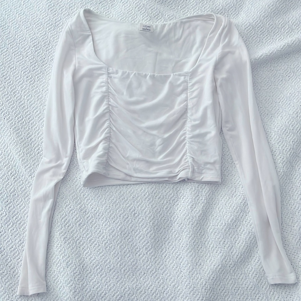 Aritzia Wilfred white long sleeve tee